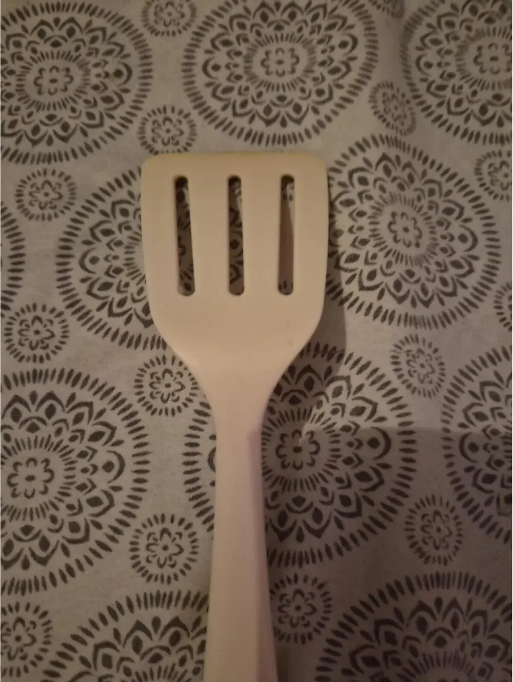 Farberware Slotted Spatula Turner Flipper White Nylon 12”